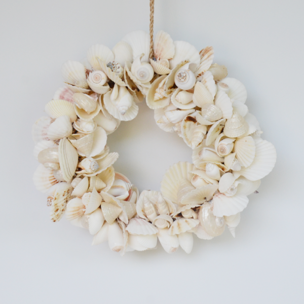 white pearlised shell wreath